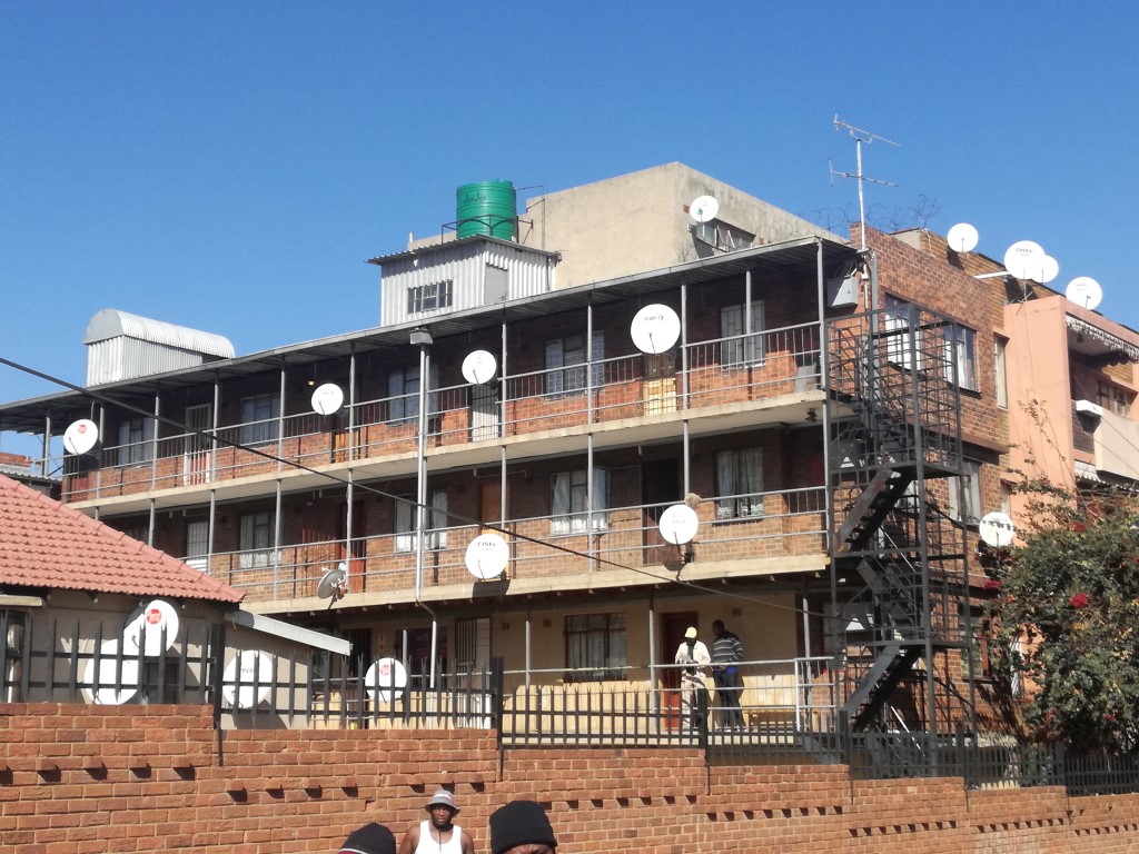 Well priced Bachelor flat to rent in Yeoville!